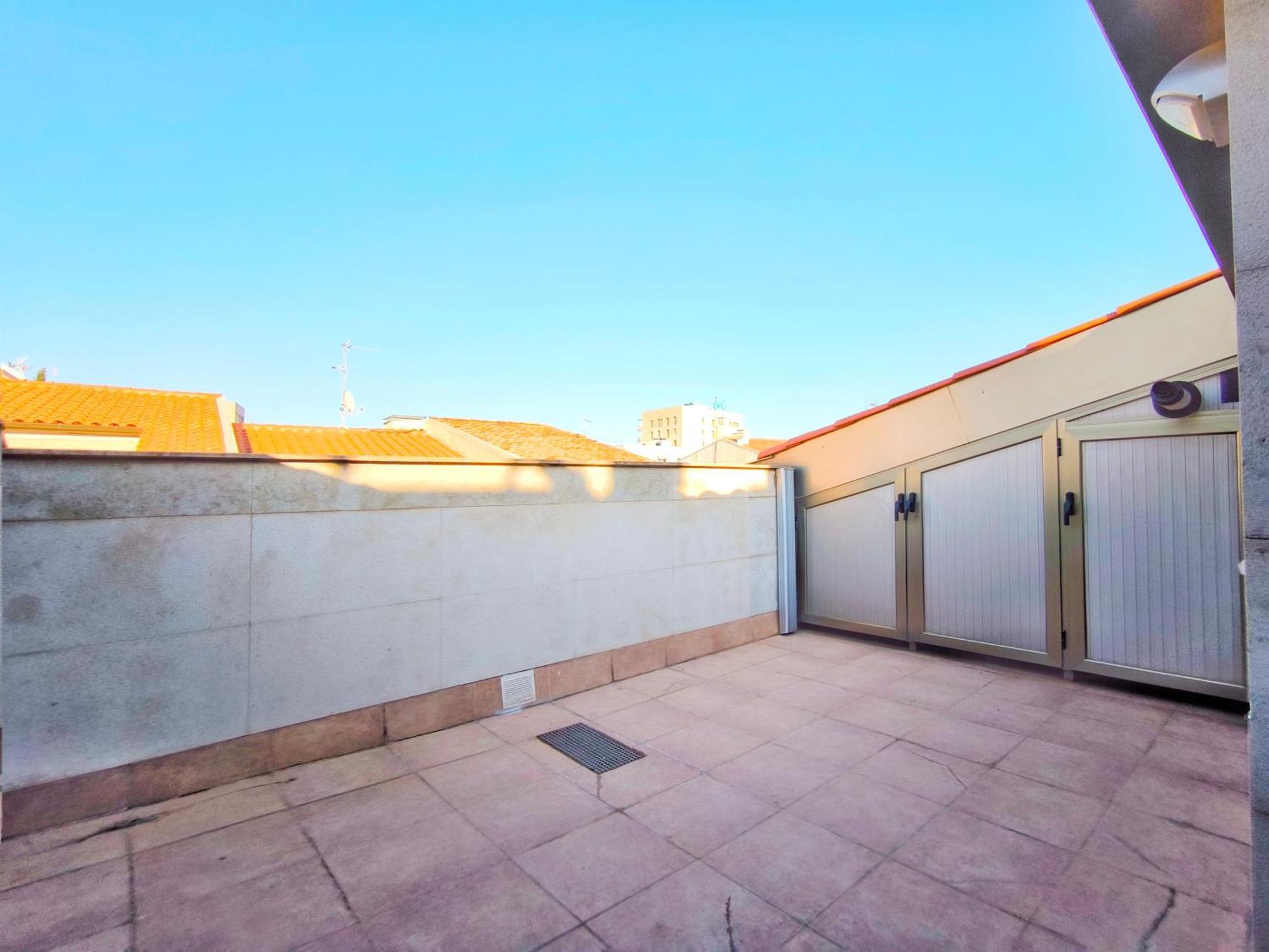 Moderno Apartamento Duplex En Terrassa Centro エクステリア 写真