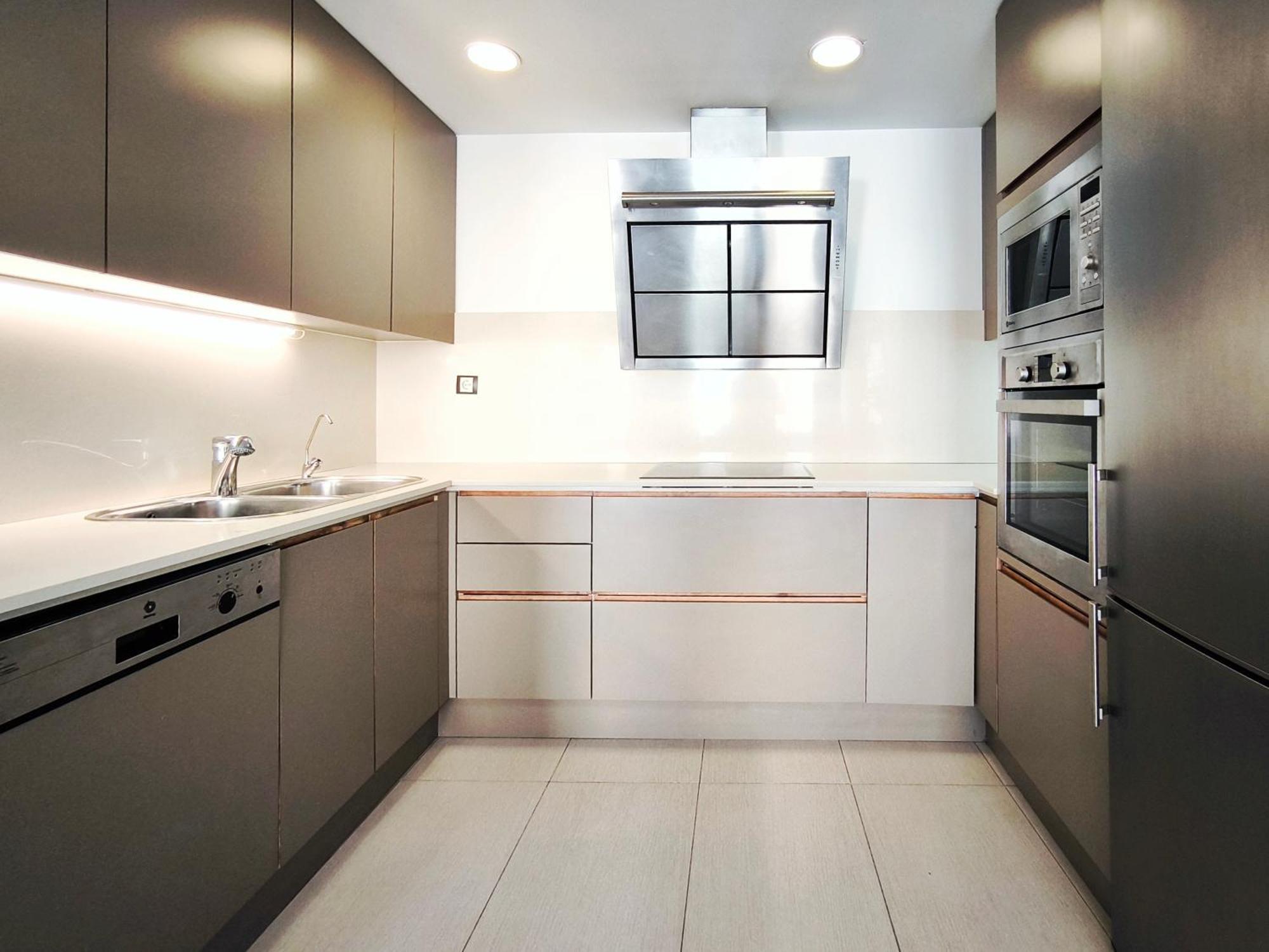 Moderno Apartamento Duplex En Terrassa Centro エクステリア 写真