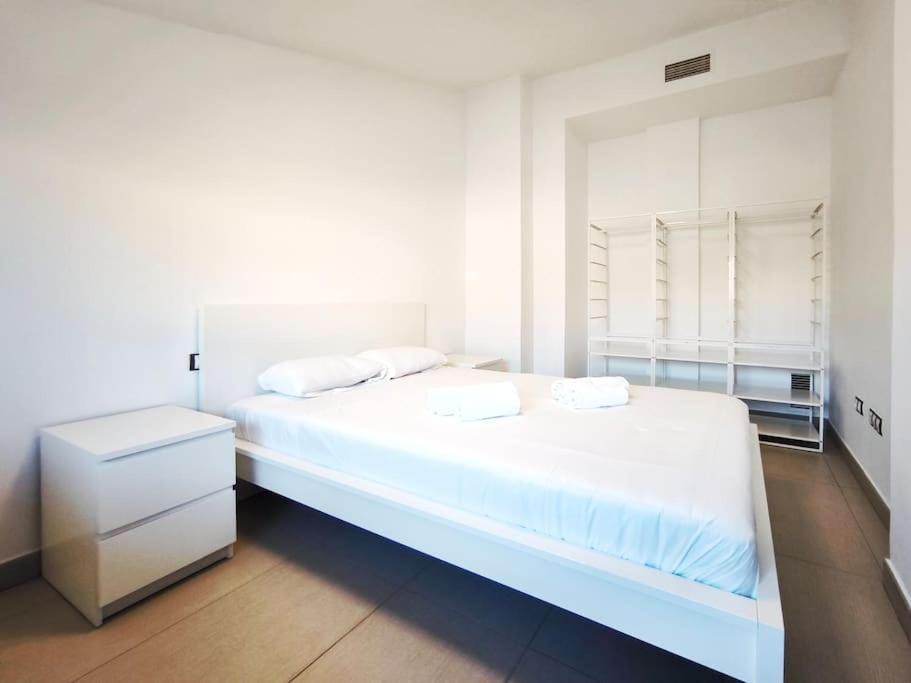 Moderno Apartamento Duplex En Terrassa Centro エクステリア 写真