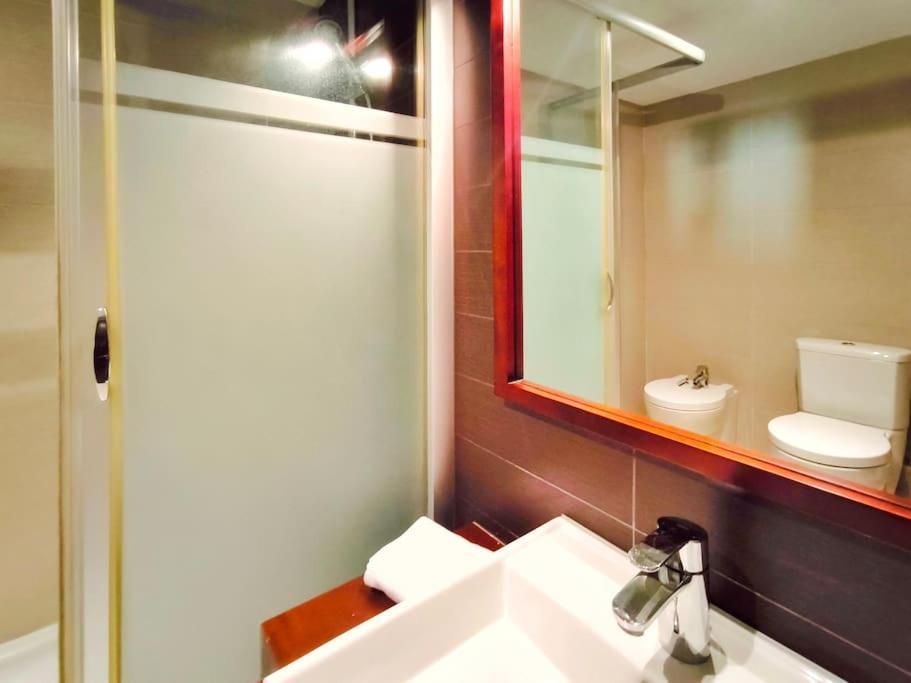 Moderno Apartamento Duplex En Terrassa Centro エクステリア 写真
